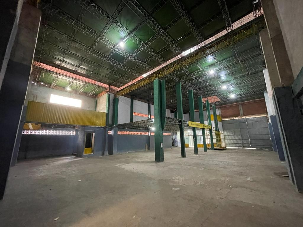 Galpón en Entre 4to y 5to anillo Oeste en Santa Cruz de la Sierra    Foto 2