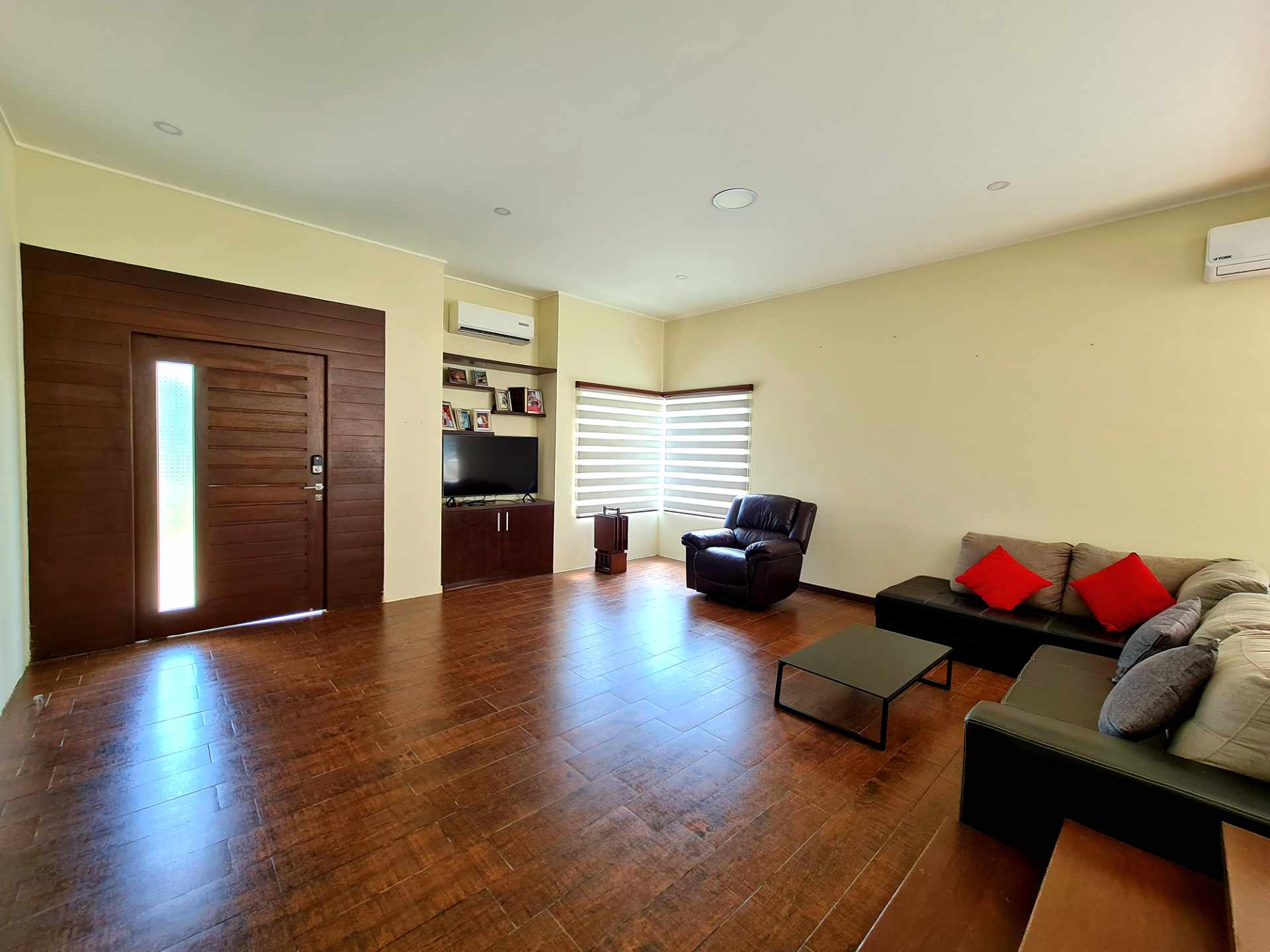 Casa en VentaURUBÓ
LOS PARQUES 2
Condominio Cerrado Foto 27