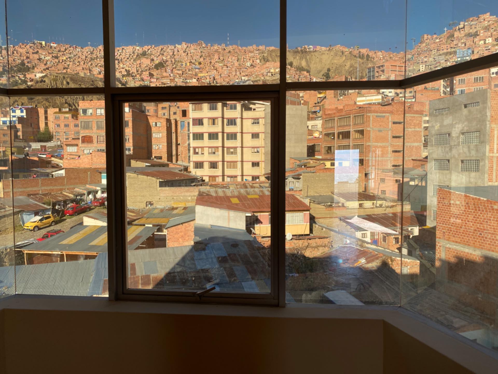 Edificio en VentaALTO SAN PEDRO   CALLLE: JORGE DE LÁ REZA #1581   27 dormitorios 13 baños 10 parqueos Foto 7