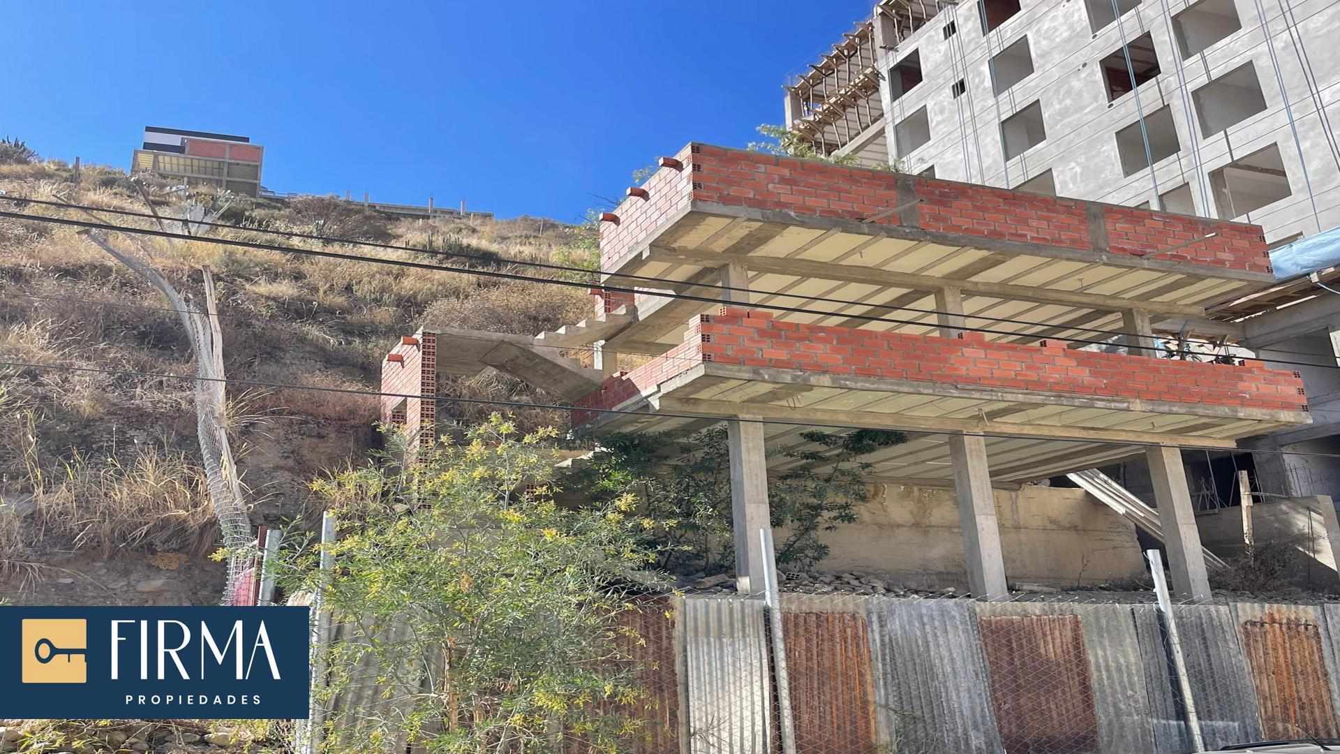 Terreno Zona de Irpavi, esquina calle Pedraza y 18 de Irpavi  Foto 2