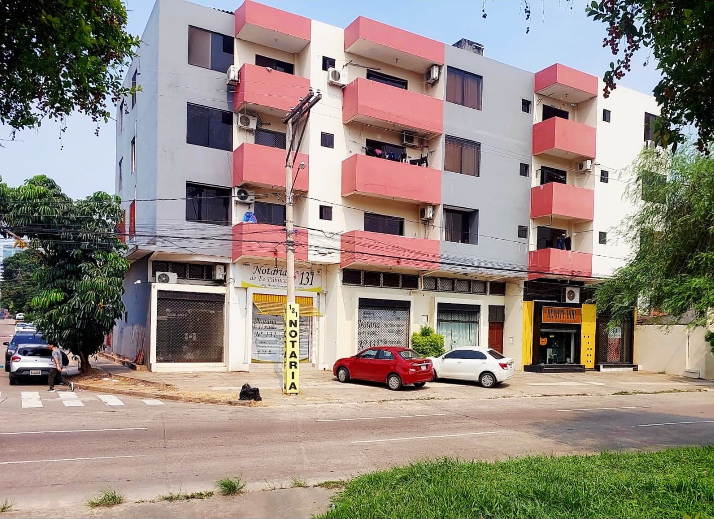 Edificio en VentaAvenida La Salle 19 dormitorios 20 baños 10 parqueos Foto 1
