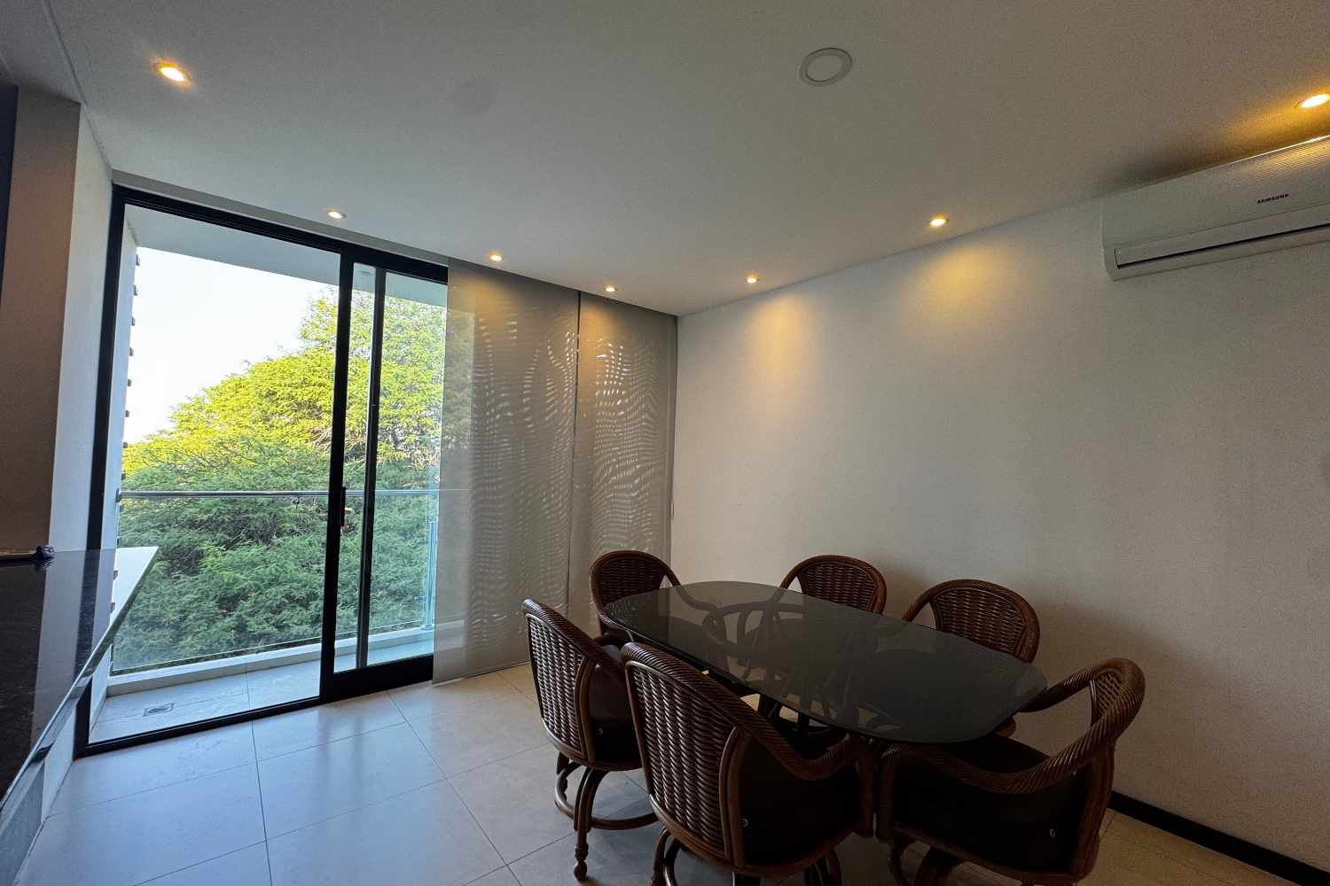 Departamento en AlquilerCONDOMINIO PIAZZA ONCE 2 dormitorios 3 baños 1 parqueos Foto 7