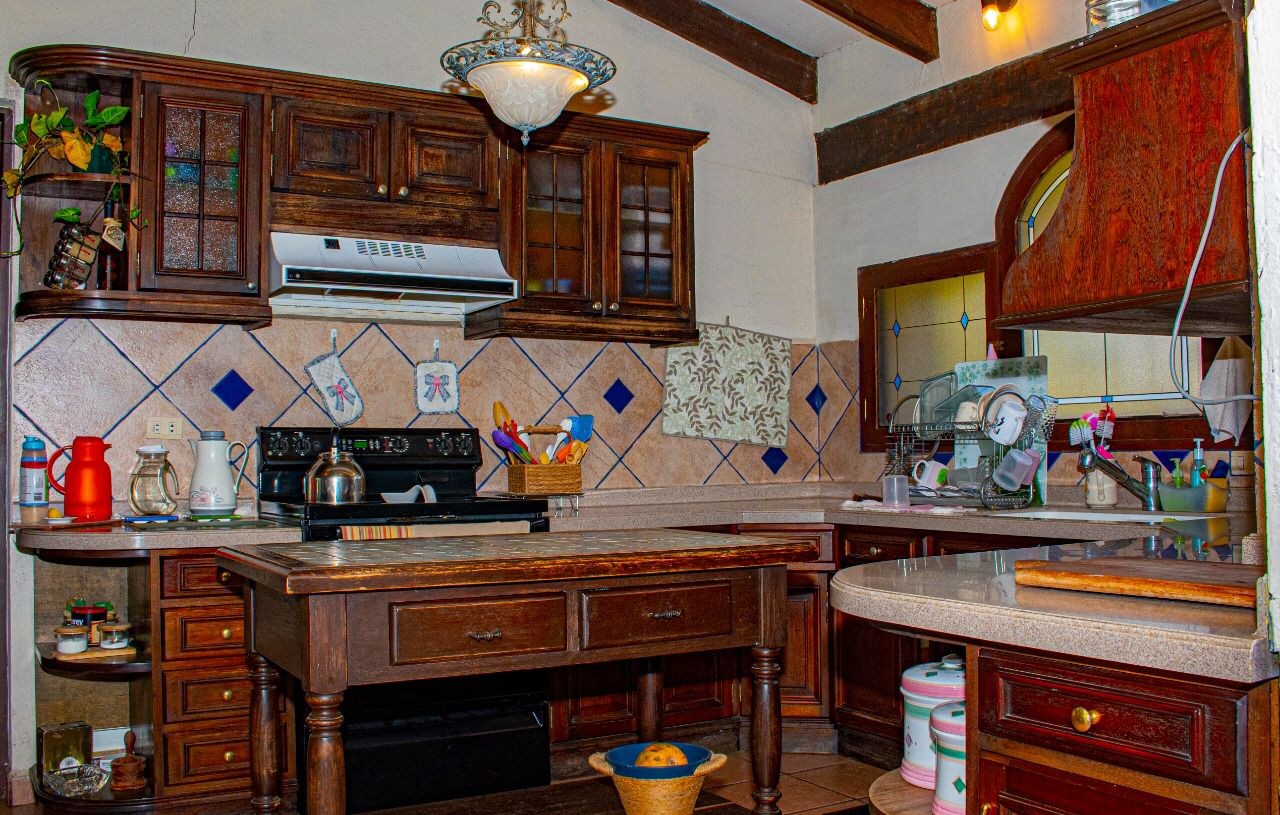 Casa en Tiquipaya en Cochabamba 7 dormitorios 7 baños 10 parqueos Foto 7