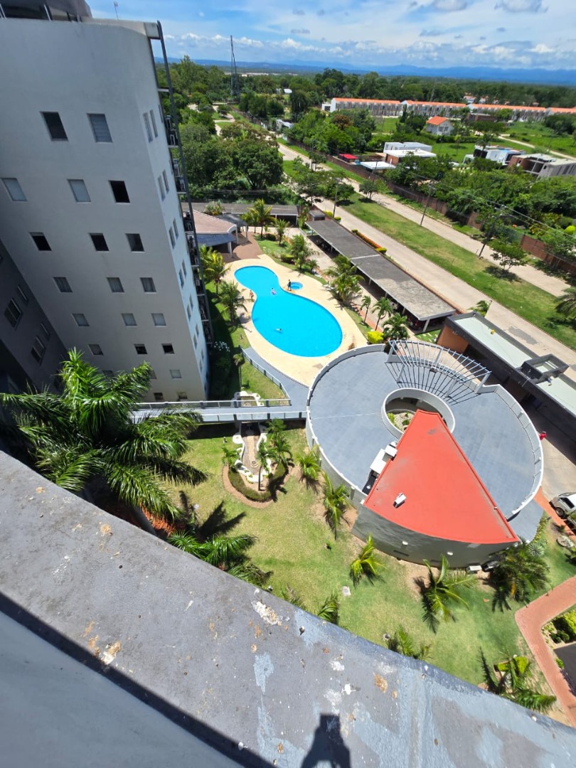 Departamento en AlquilerURUBO CONDOMINIO 360 DEPARTAMENTO TRIPLEX ALQUILER 4 dormitorios 4 baños 2 parqueos Foto 3