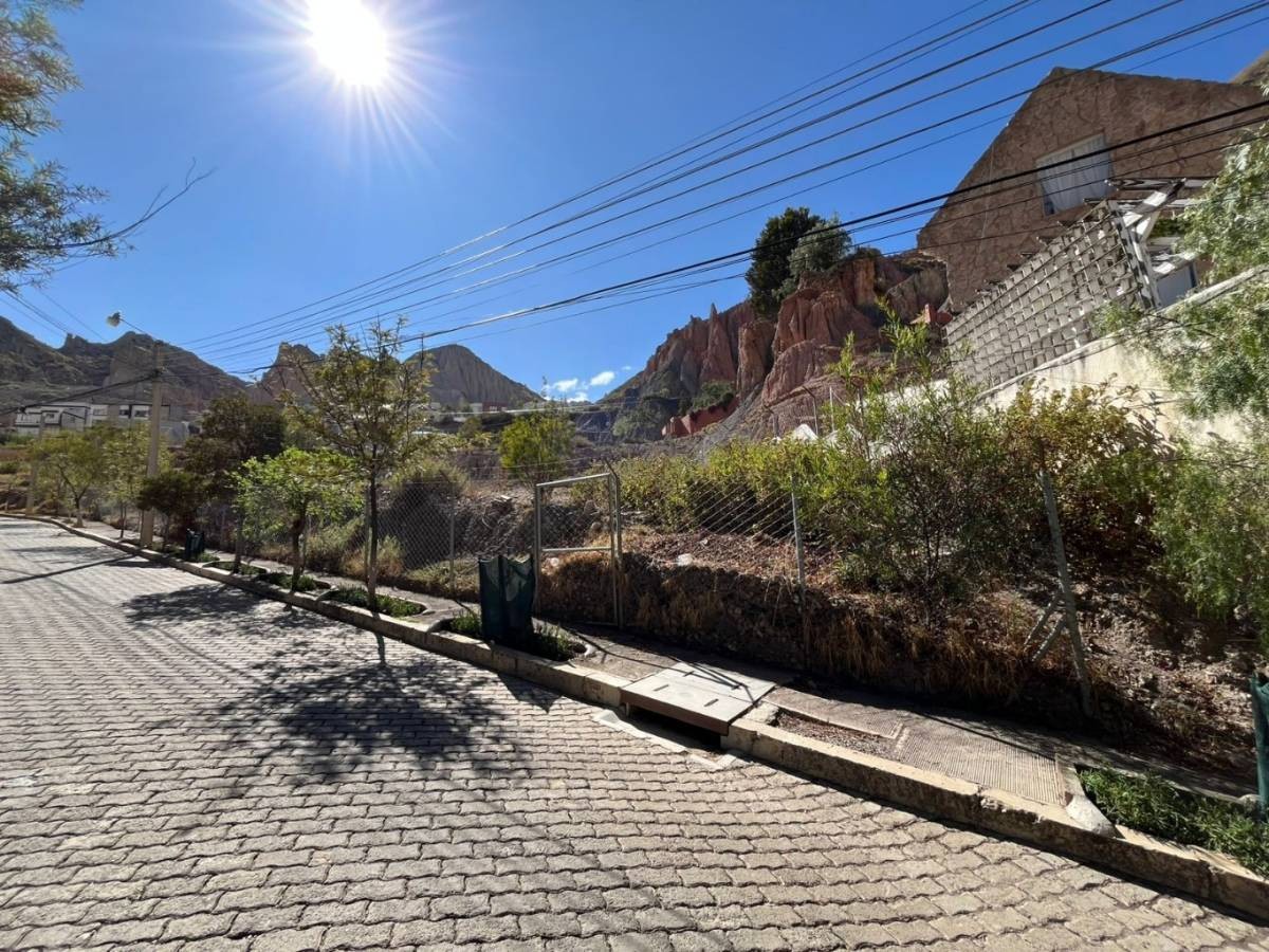 Terreno en VentaLA FLORIDA, URB. LA RINCONADA    Foto 2
