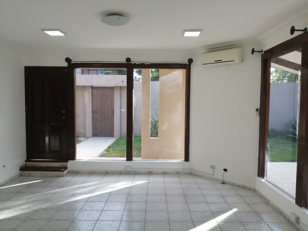 Casa 📍 Ubicación: Av. Banzer, entre 3er y 4to Anillo Norte Foto 8