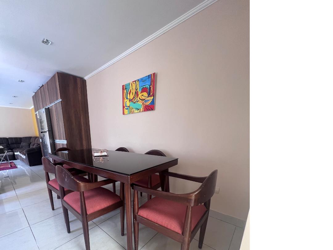 Departamento en AlquilerIrpavi, calle Altamirano  2 dormitorios 3 baños 1 parqueos Foto 11