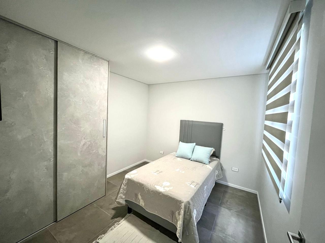 Departamento en Entre 7mo y 8vo anillo Norte en Santa Cruz de la Sierra 3 dormitorios 2 baños 1 parqueos Foto 10