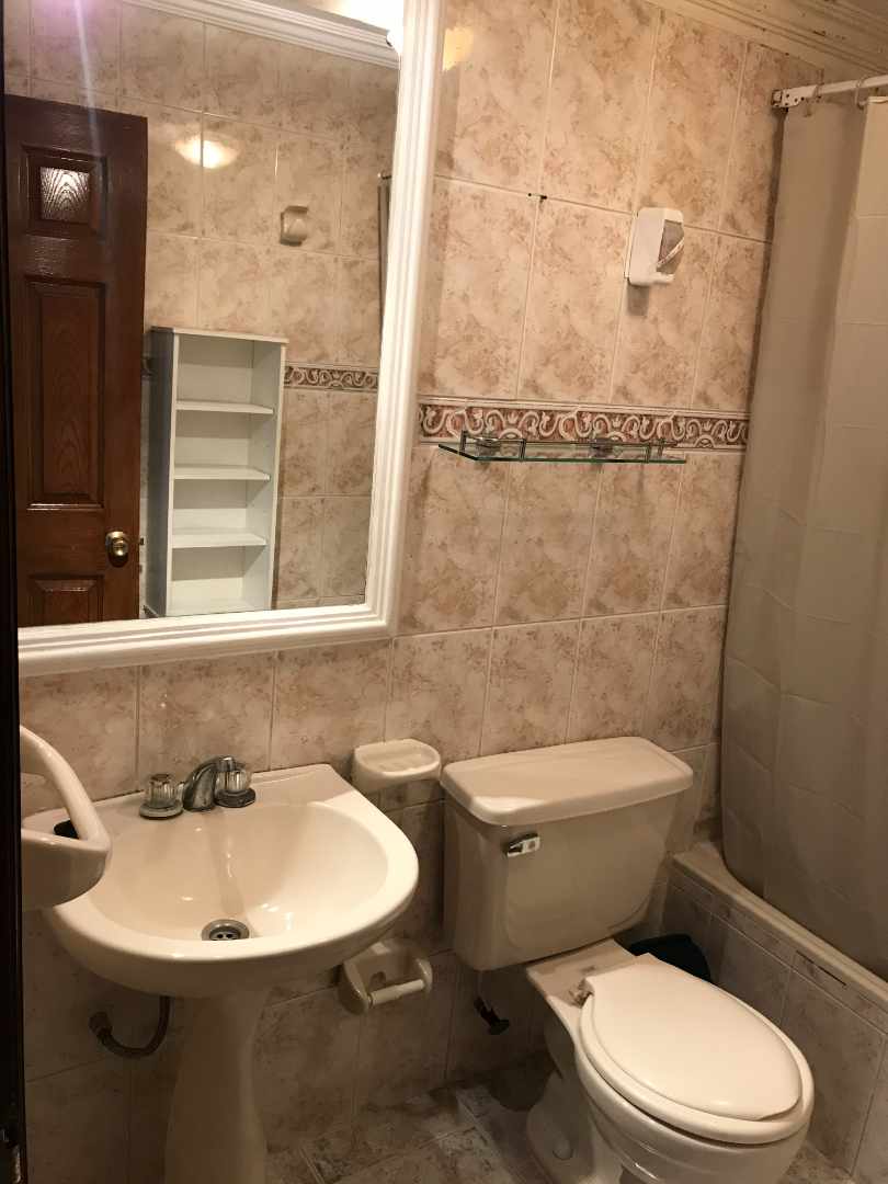 Departamento Edificio Alcázar, Torre Granada, Calle Federico Suazo esq. Batallón Colorados. A una cuadra de la Plaza del Estudiante/Prado. Foto 8