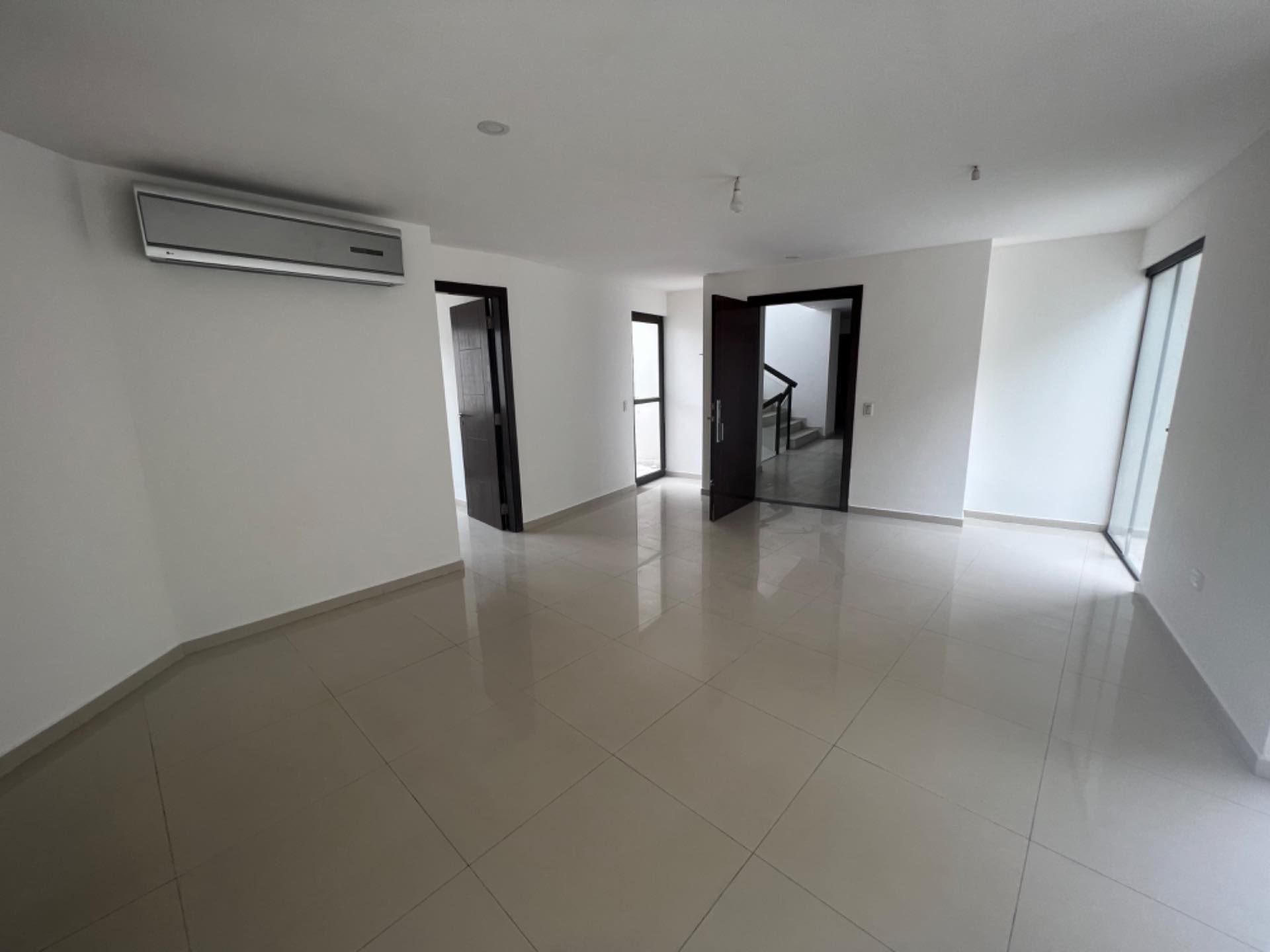 Departamento en Centro en Santa Cruz de la Sierra 3 dormitorios 3 baños 2 parqueos Foto 17