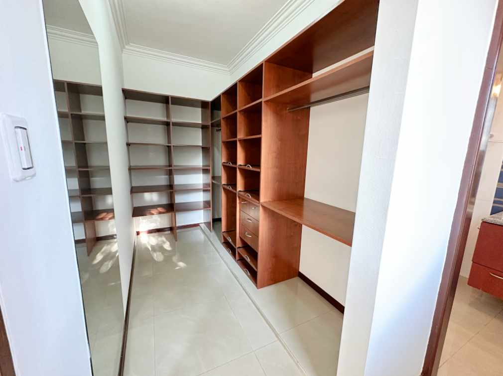 Casa en Venta6to Anillo, Zona Norte, Urbanización Ciudad Jardín, calle Los Tulipanes Foto 51