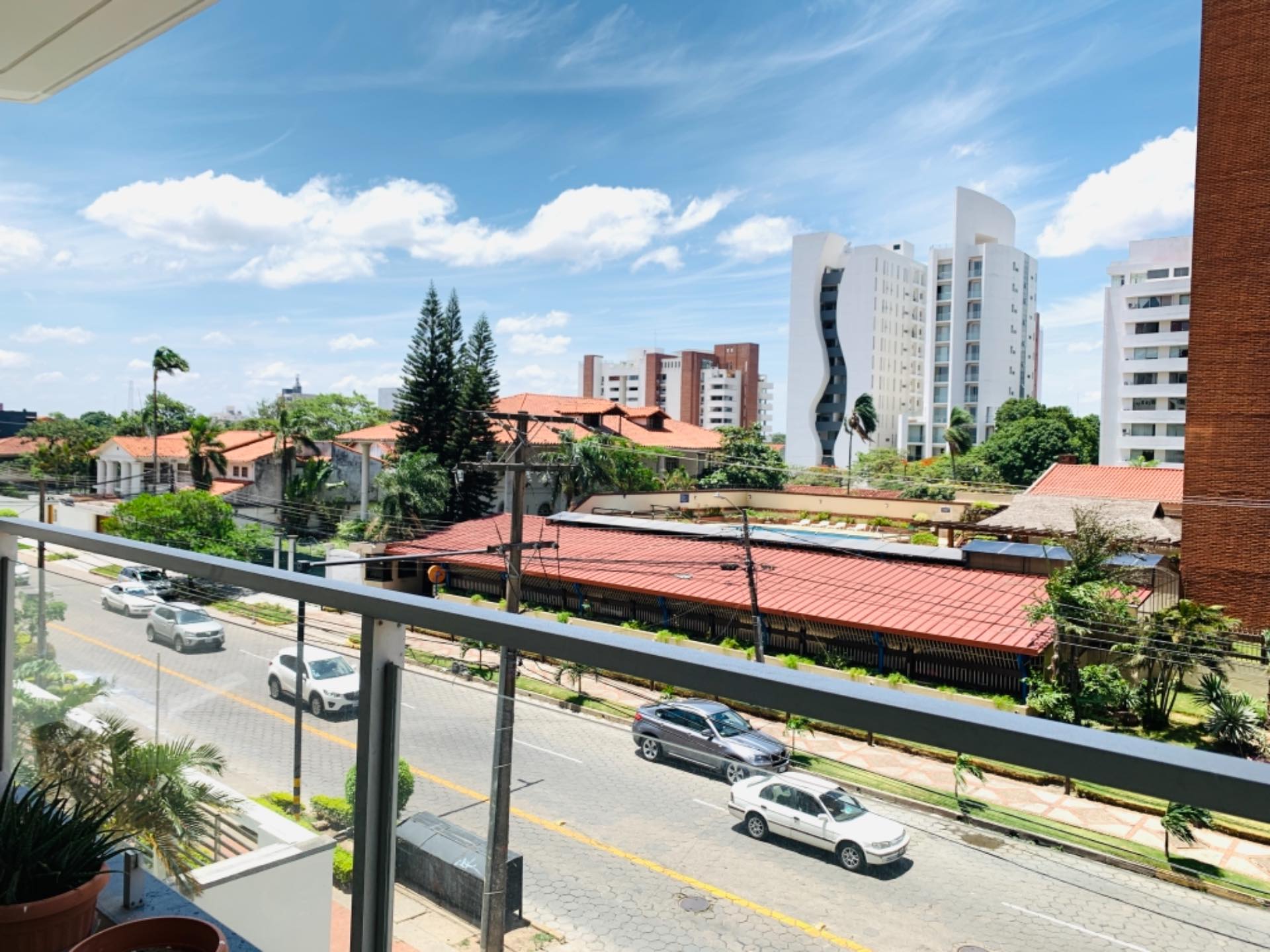 Departamento en VentaCalle Cochabamba, Edificio Centrum 3 dormitorios 4 baños 2 parqueos Foto 6