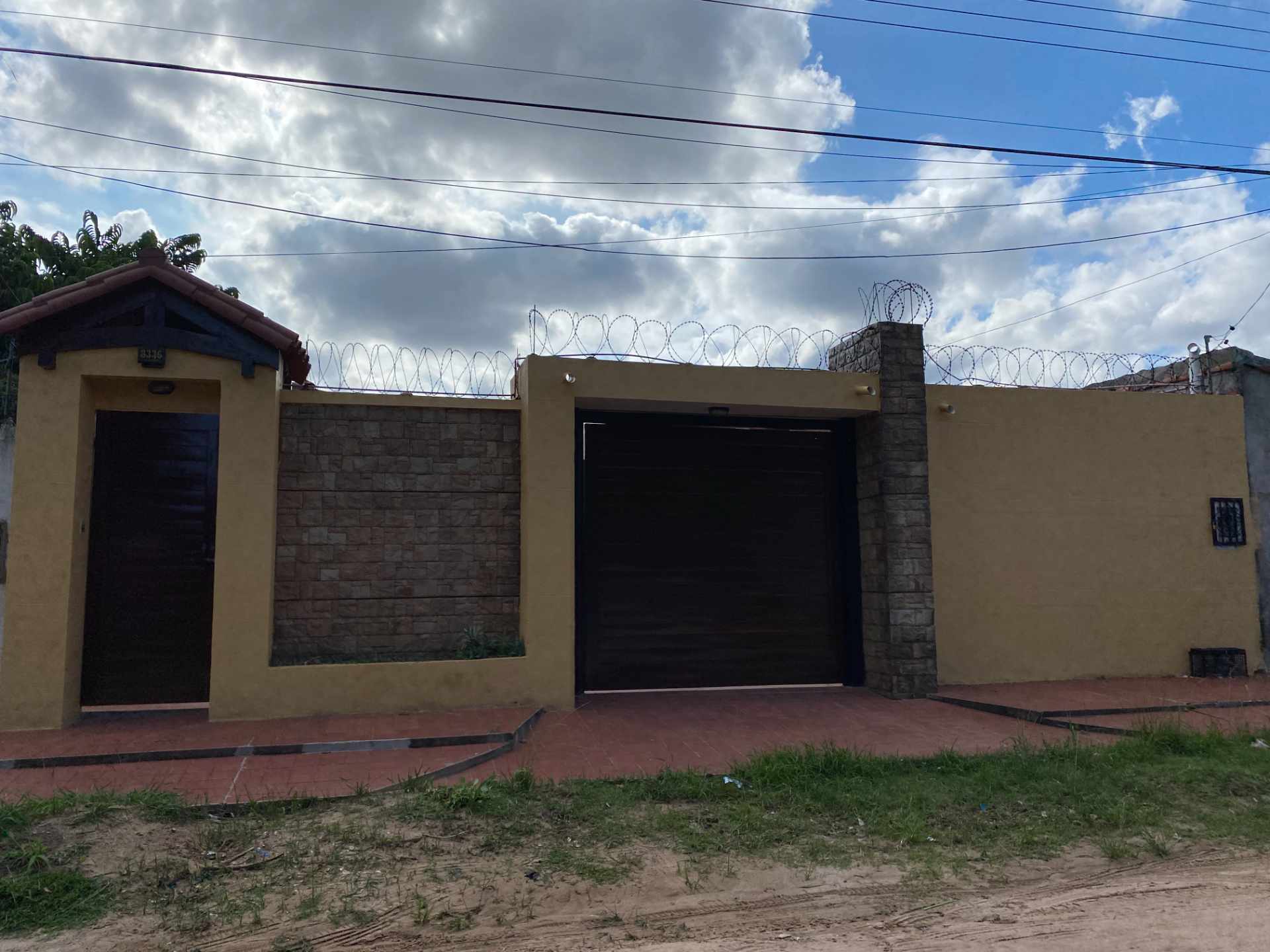 Casa en AlquilerPlan 3000 barrio san agustin Foto 11