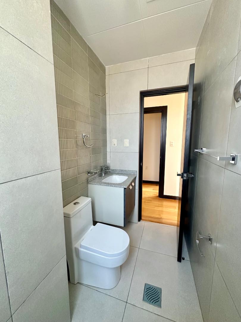 Departamento en AnticréticoObrajes, Av. Hernando Siles  Foto 7