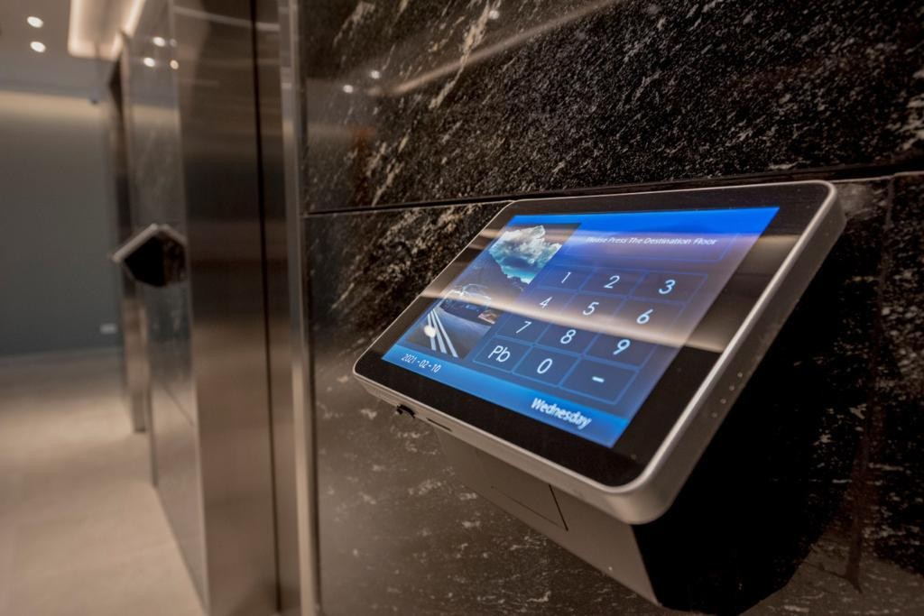 Oficina PLAZA EMPRESARIAL MANZANA 40 OFICINA EN ALQUILER Foto 3