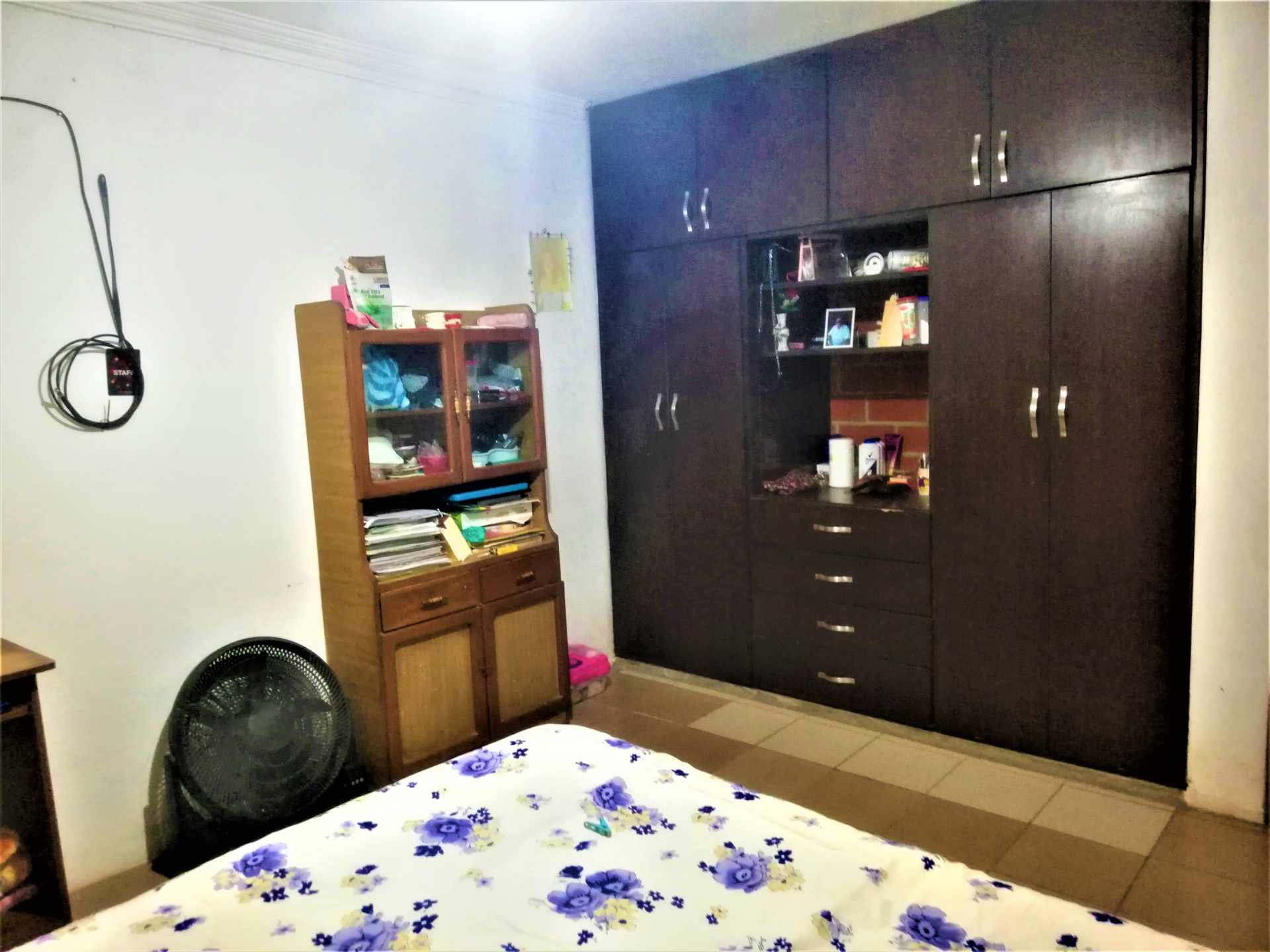 Casa URBANIZACION ESPAÑA
Av. Miguel de Cervantes Nº 27 
6to. Anillo  ZONA SUR   Foto 3