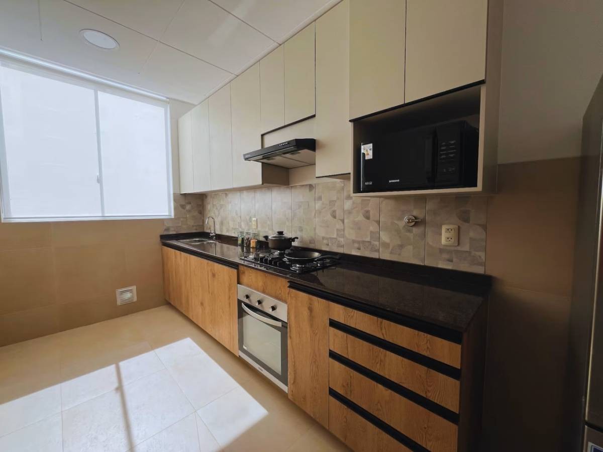 Departamento en Obrajes en La Paz 2 dormitorios 3 baños  Foto 5