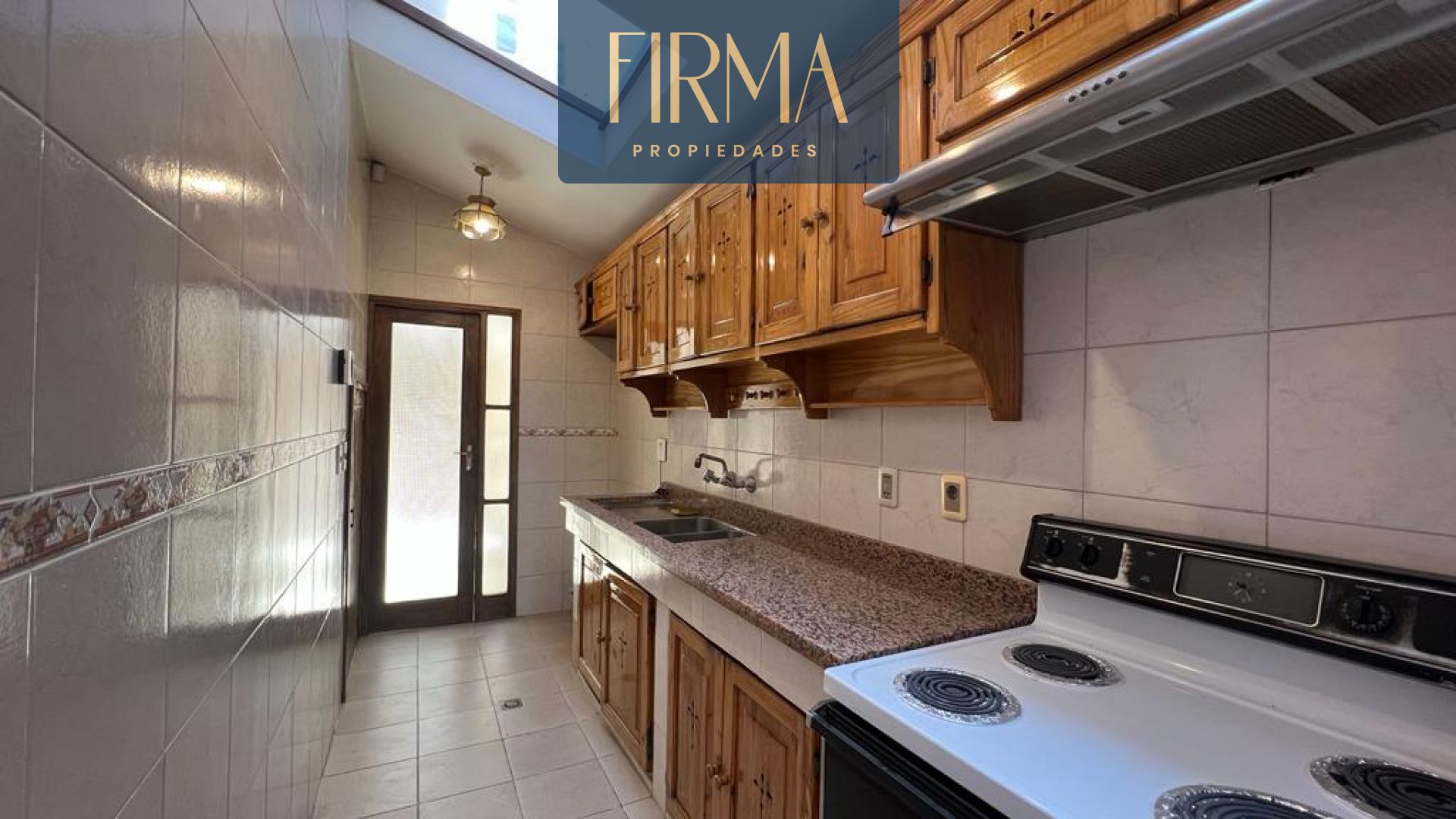 Casa en AlquilerALQUILA ESTA CASA  EN SAN MIGUEL 3 dormitorios 4 baños 2 parqueos Foto 14