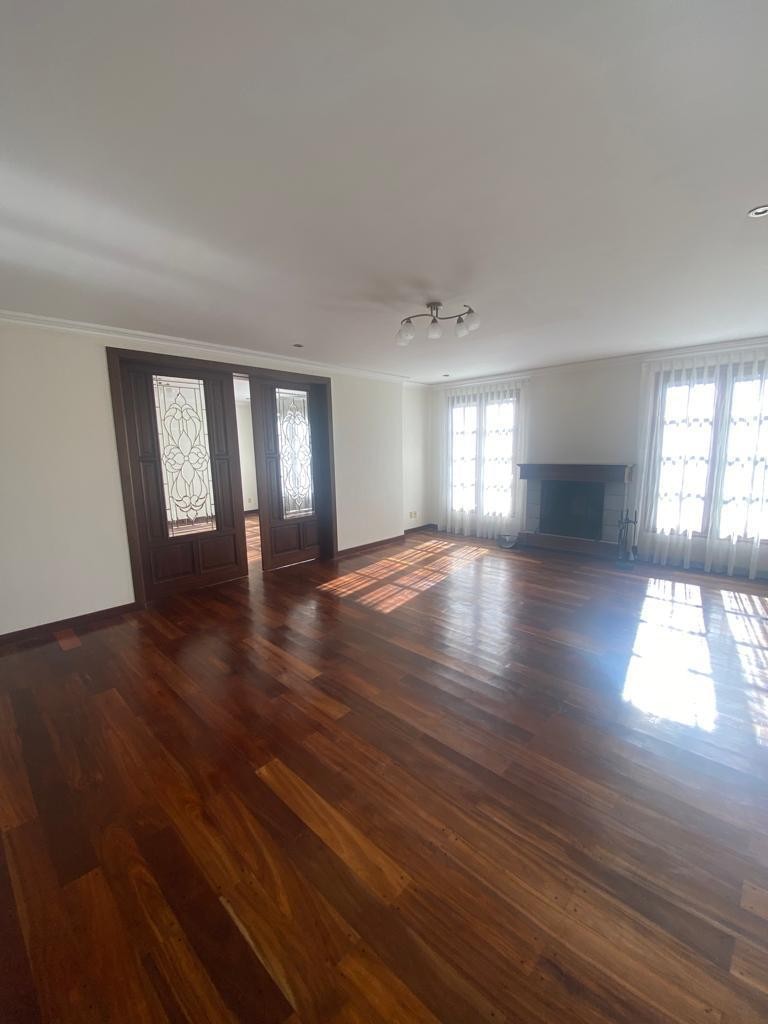 En Alquiler a $us 24,000 Foto 5