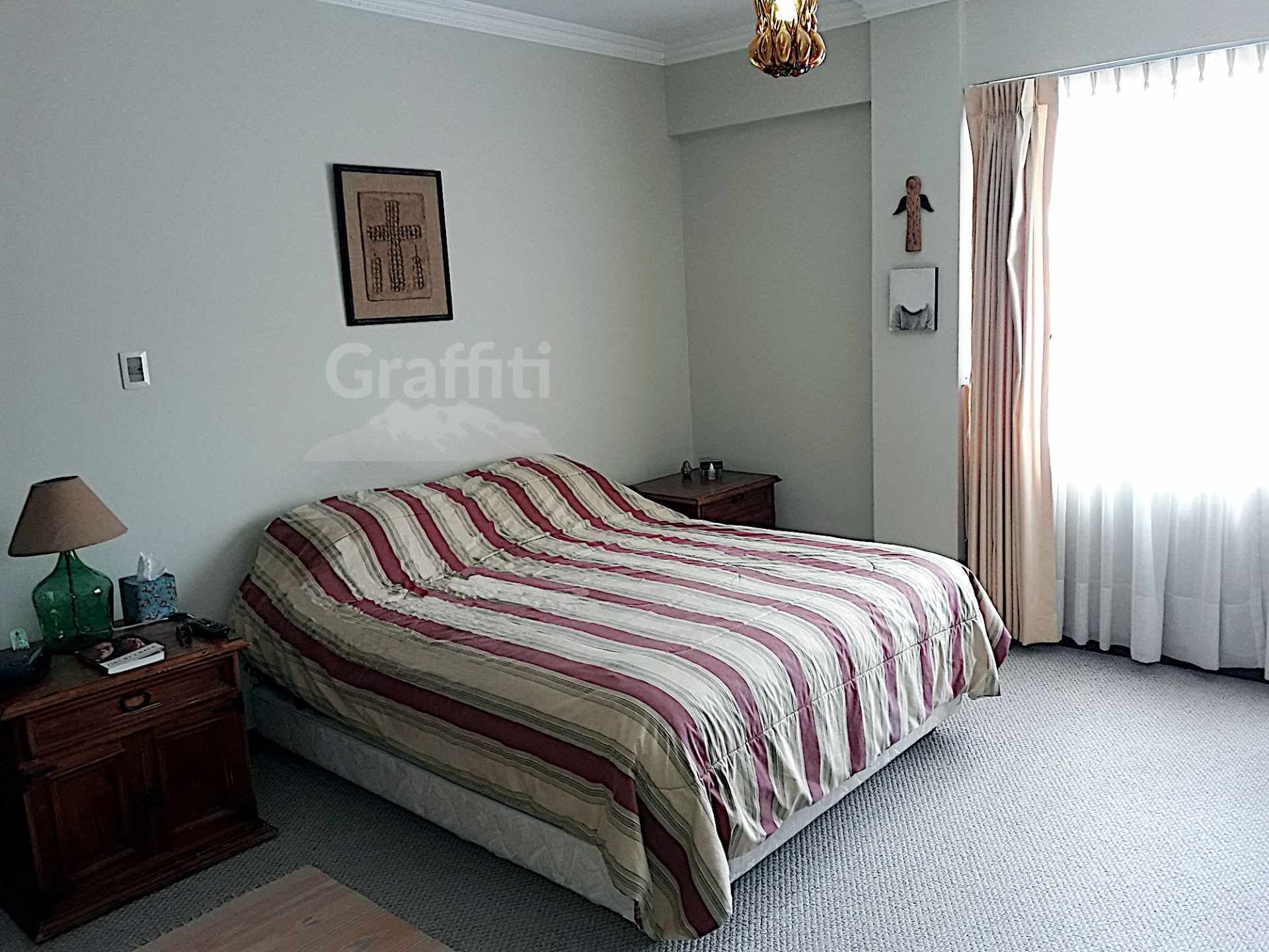 Departamento en Venta﻿Departamento en Venta- Achumani
 3 dormitorios 5 baños 2 parqueos Foto 7