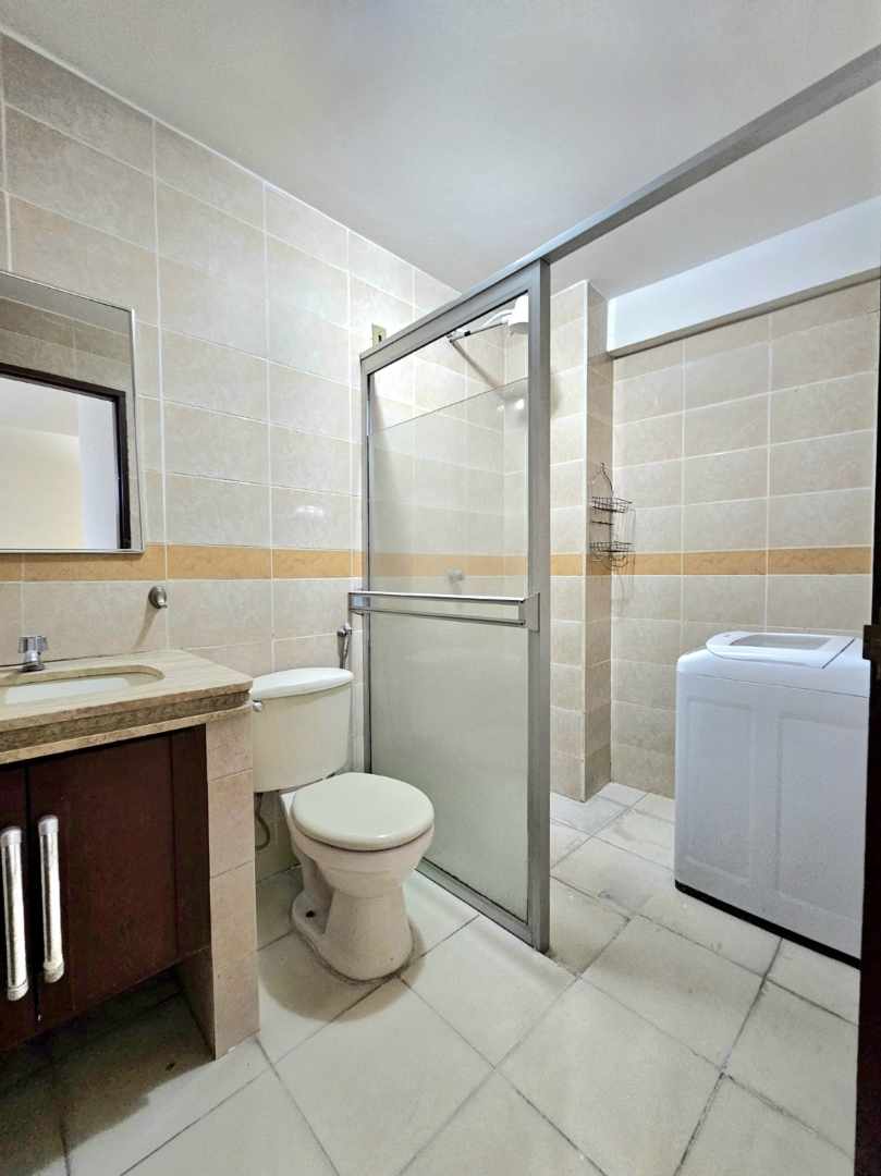 Departamento Av. Argamosa 1er ANILLO- DPTO AMOBLADO 2 DORMITORIOS  Foto 2