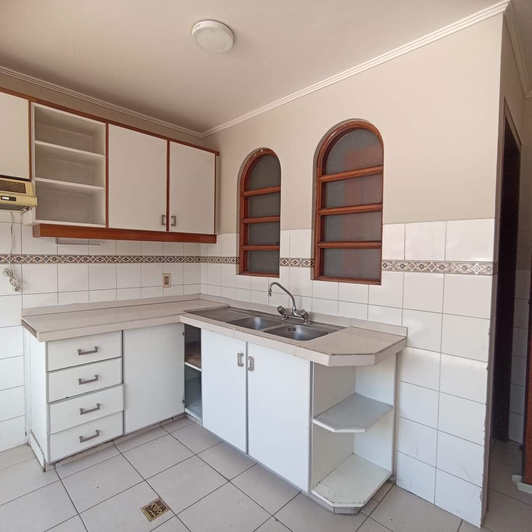 Departamento en Obrajes en La Paz 3 dormitorios 4 baños 1 parqueos Foto 11