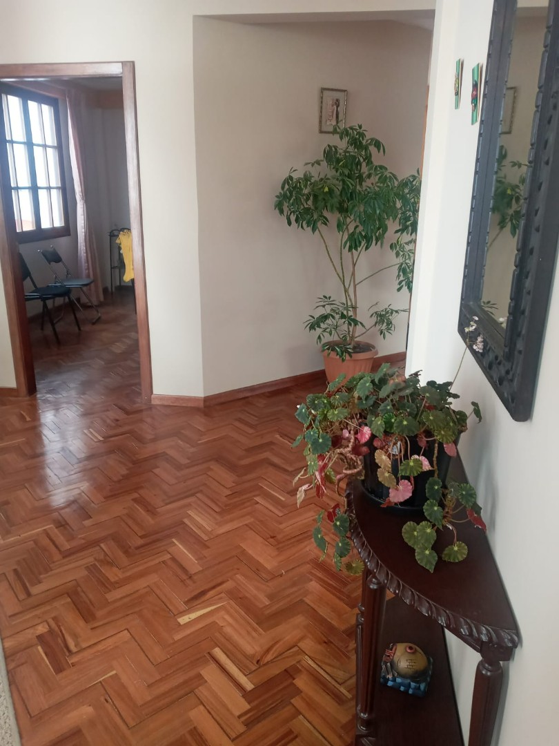 Casa en Cota Cota en La Paz 5 dormitorios 6 baños 2 parqueos Foto 5