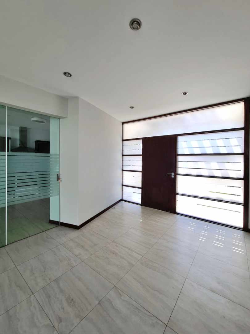 En Venta a $us 285,000 Foto 19