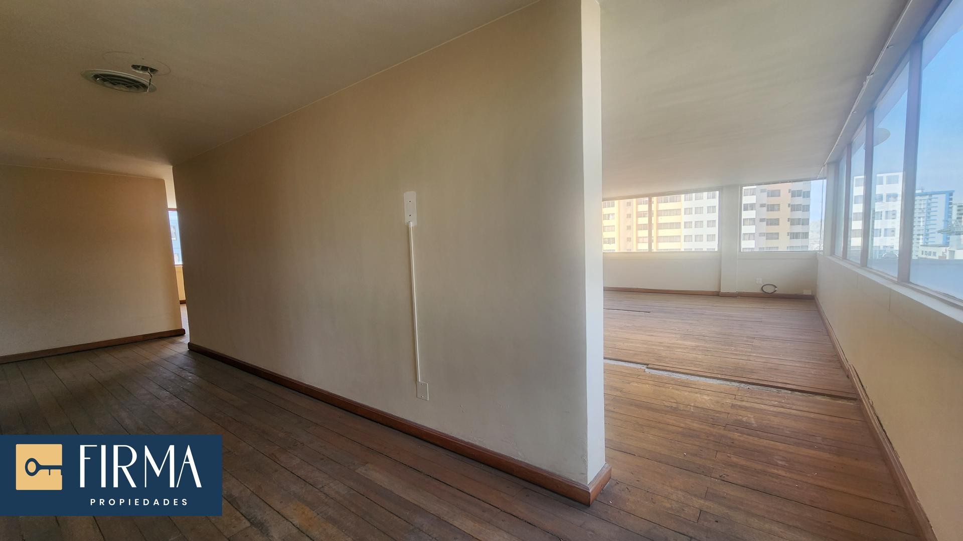 Edificio en Miraflores en La Paz 25 dormitorios 12 baños 10 parqueos Foto 7