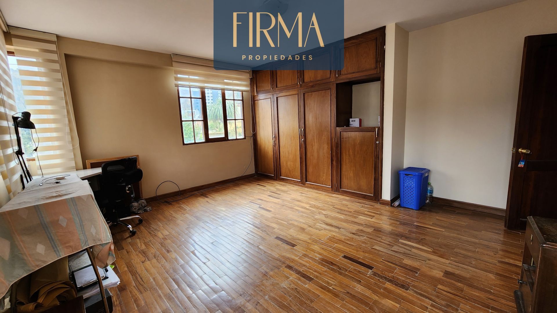 Casa en Irpavi en La Paz 5 dormitorios 4 baños 4 parqueos Foto 8