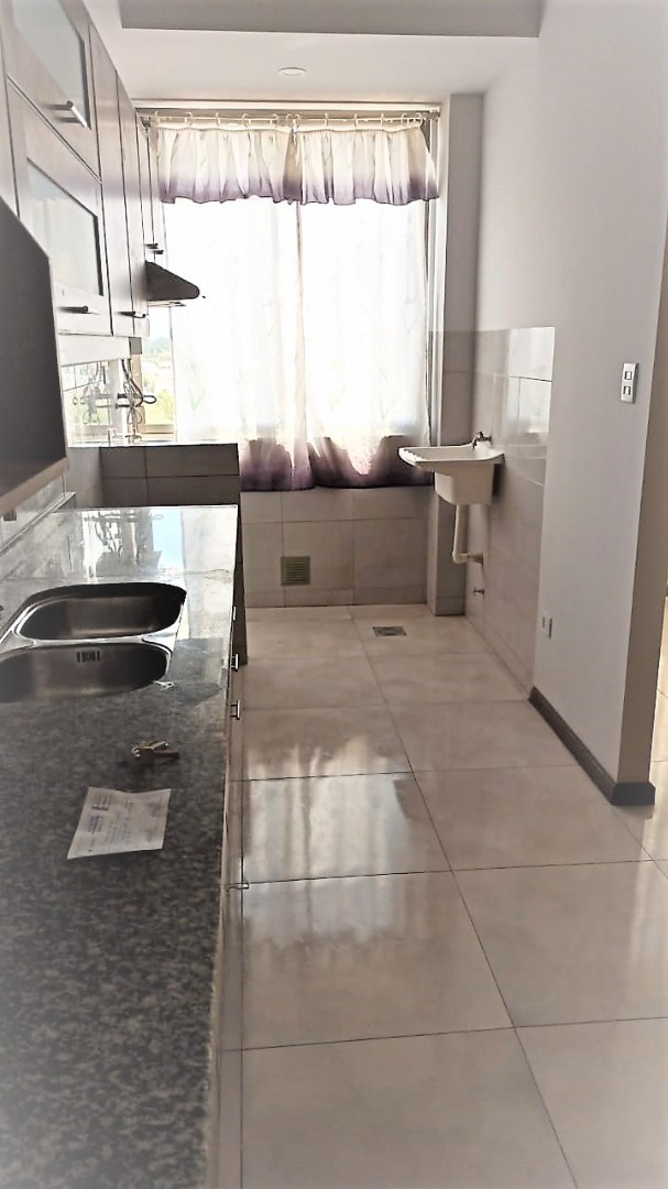 Departamento en Sarco en Cochabamba 2 dormitorios 2 baños 1 parqueos Foto 11