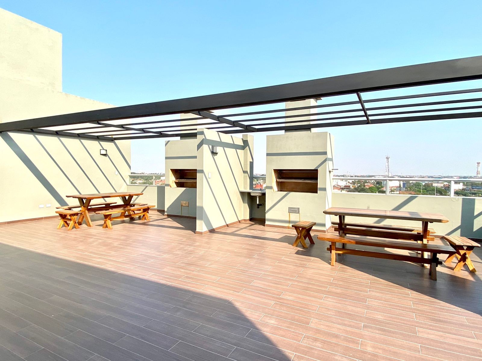 Departamento en Entre 3er y 4to anillo Oeste en Santa Cruz de la Sierra 1 dormitorios 1 baños  Foto 11