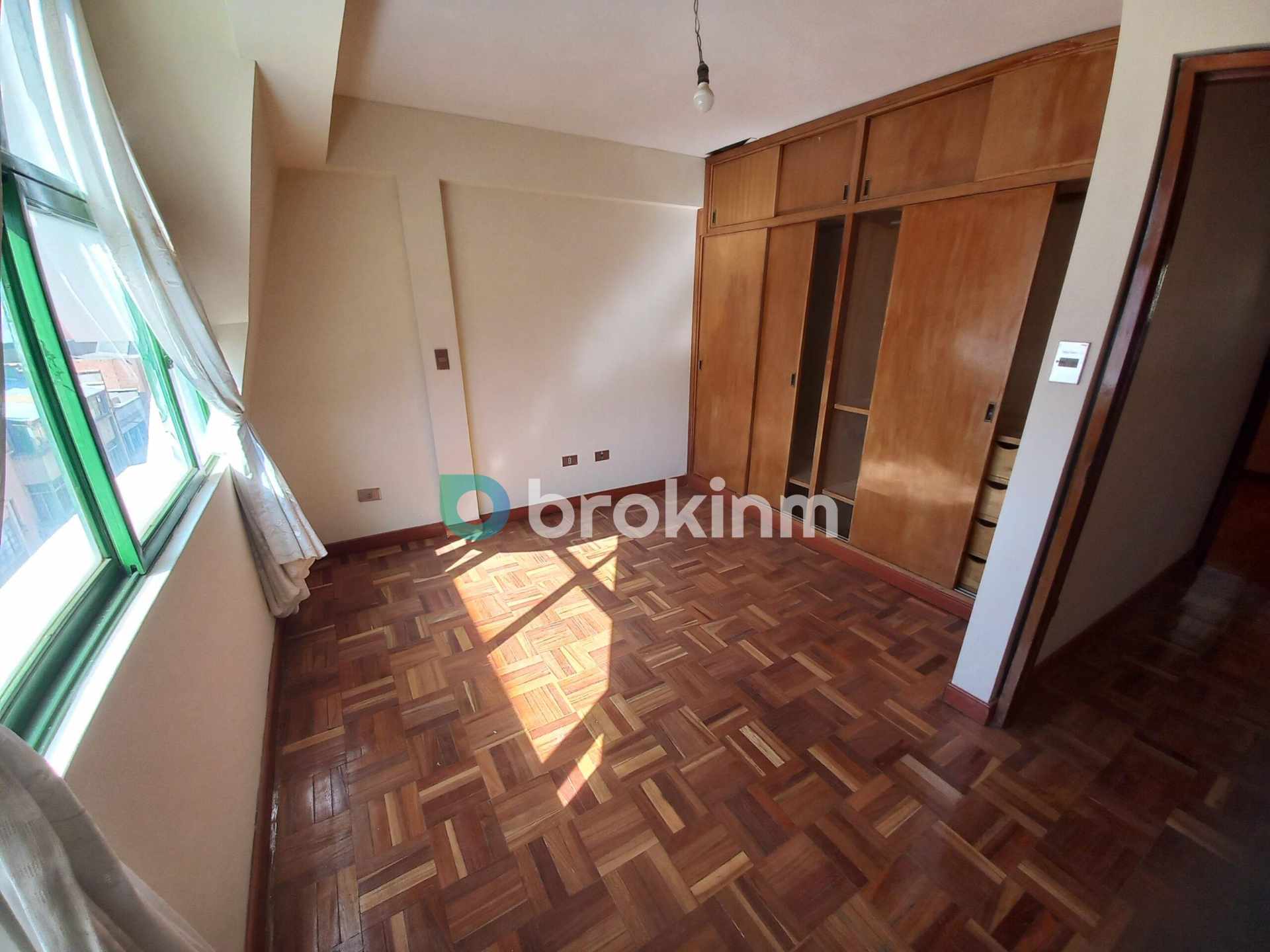 Departamento en Centro en La Paz 3 dormitorios 4 baños  Foto 6