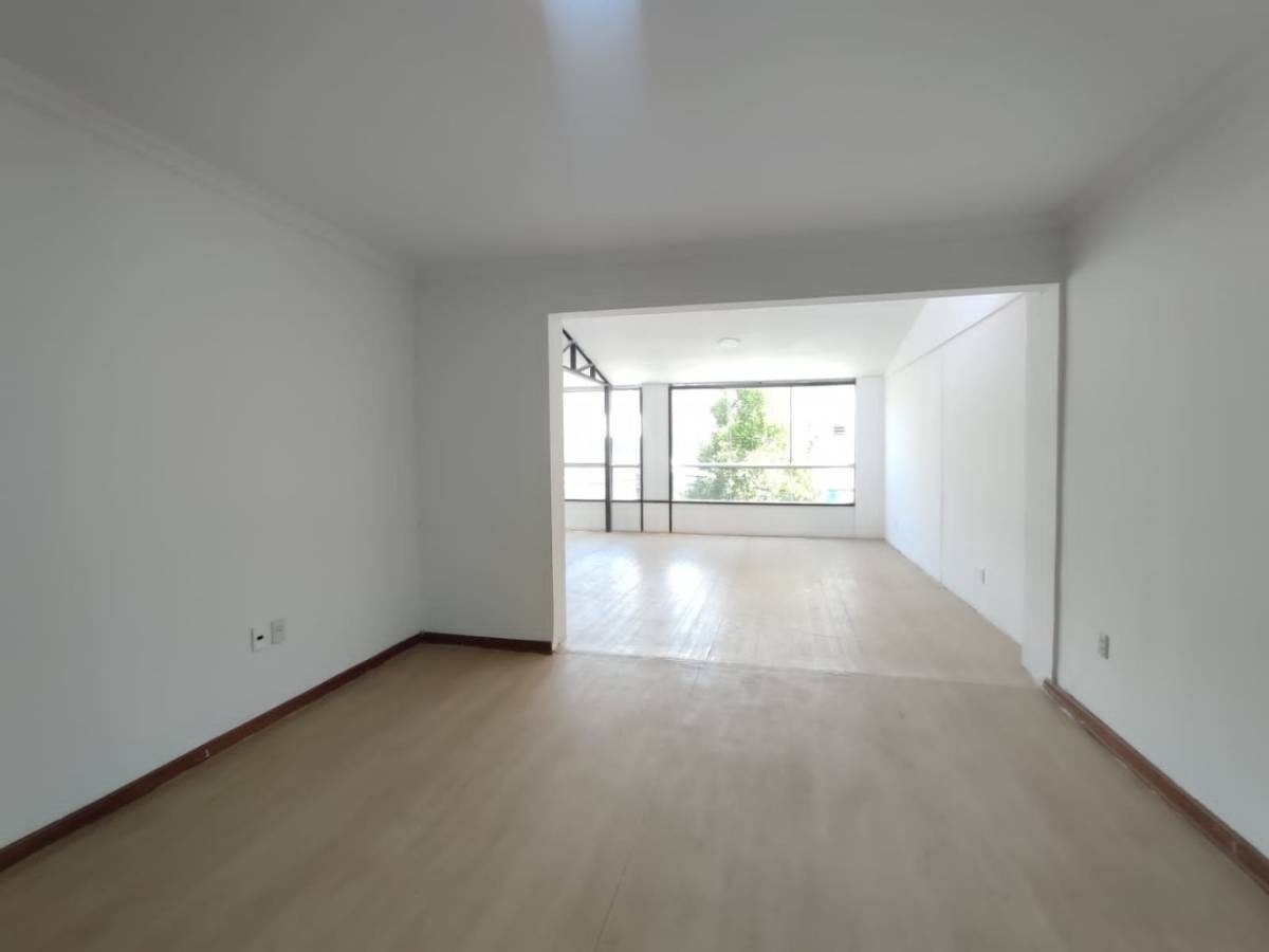 Oficina CALACOTO, CALLE 11 Foto 17