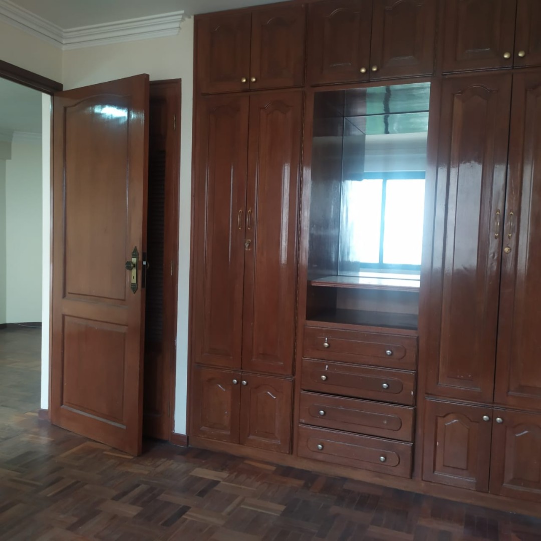 Departamento en AlquilerAvenida Oquendo esquina venezuela  1 dormitorios 1 baños  Foto 3