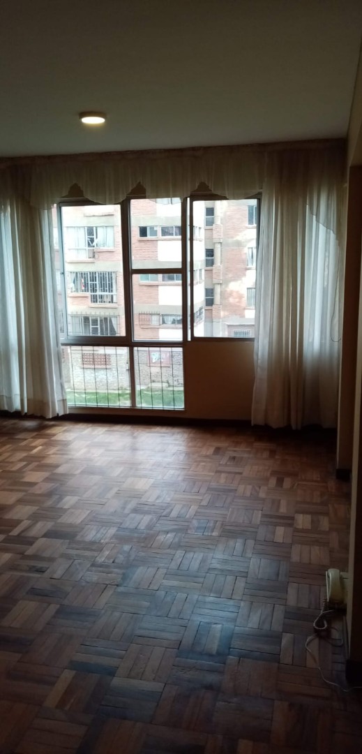 En Alquiler a Bs 2,500 Foto 3