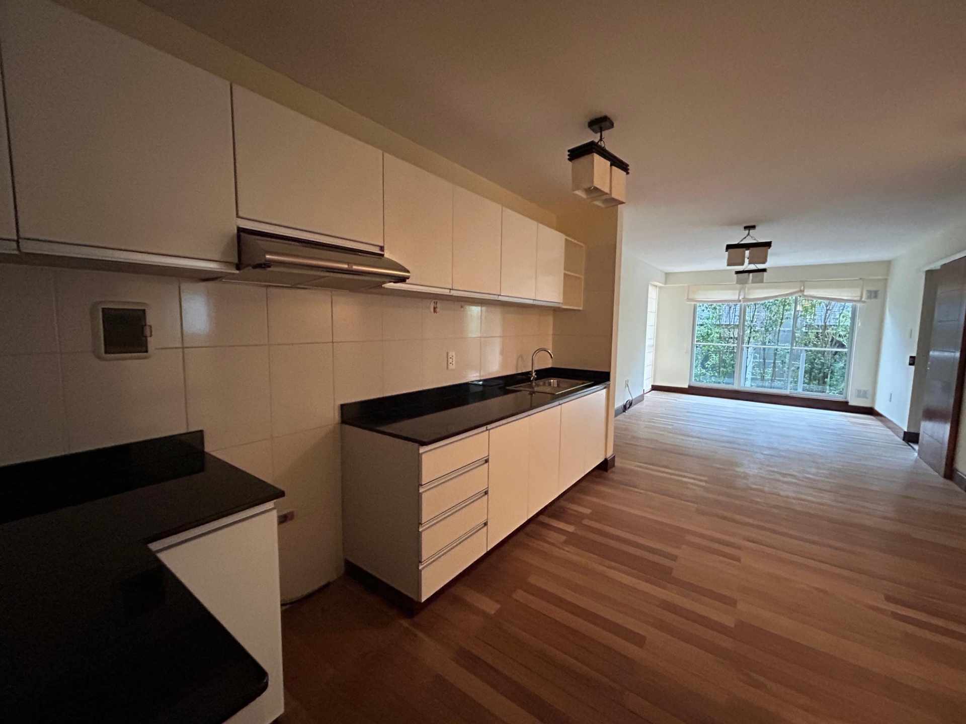 Departamento en VentaDEPARTAMENTO EN VENTA DE 2 DORMITORIOS EN ACHUMANI (SECTOR ASILO) 2 dormitorios 2 baños 1 parqueos Foto 8