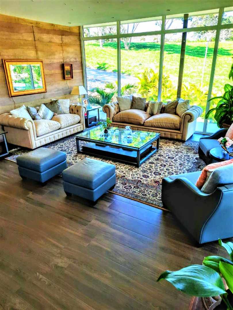 Casa en Urubó en Santa Cruz de la Sierra 5 dormitorios 5 baños 3 parqueos Foto 3