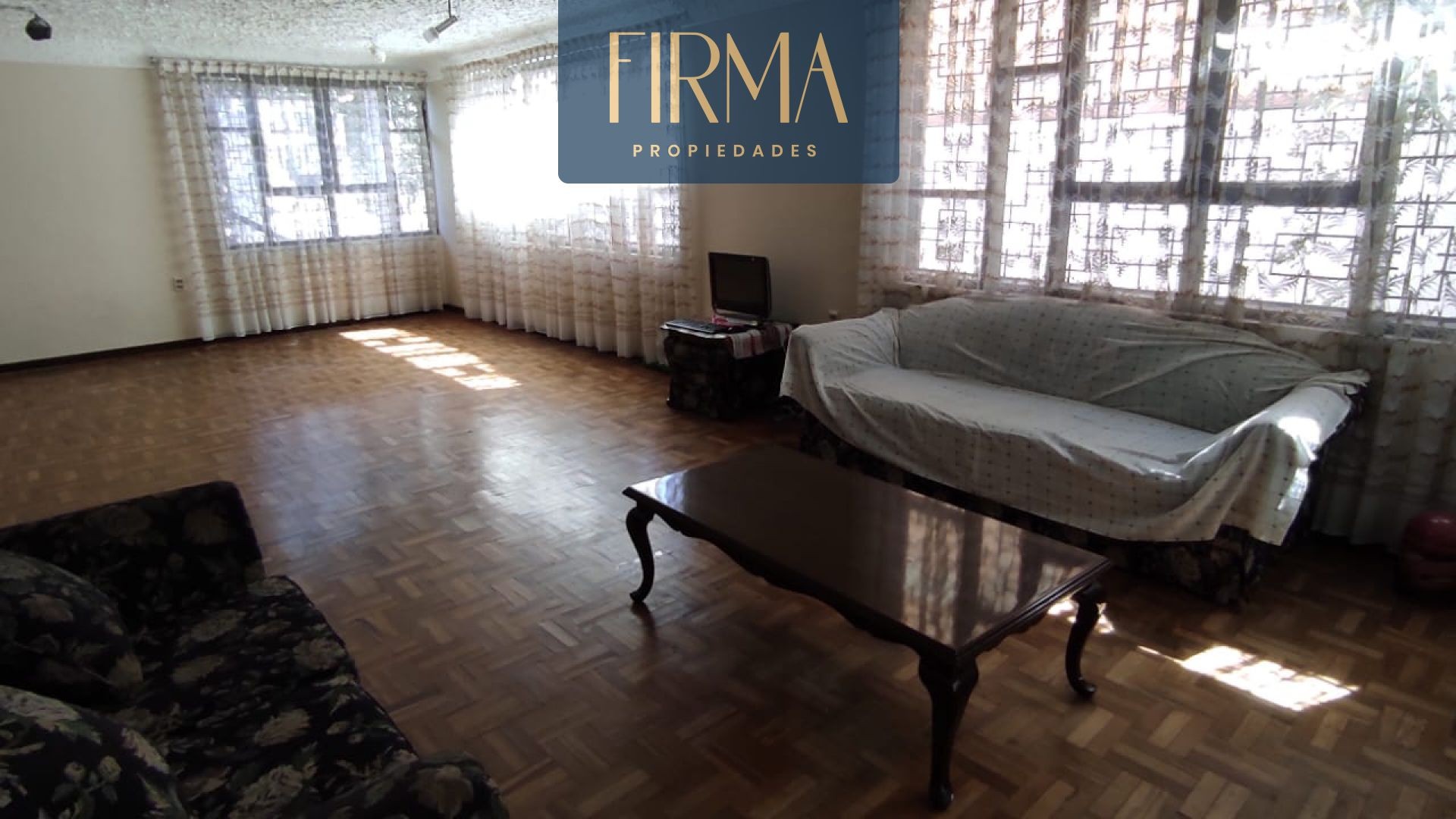 Casa en Achumani en La Paz 4 dormitorios 4 baños 2 parqueos Foto 27