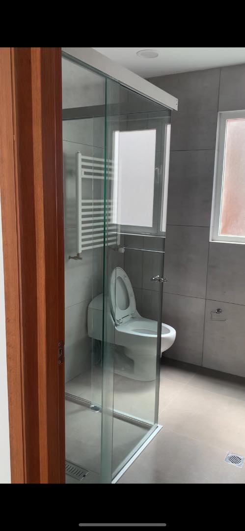 Departamento en AlquilerCota Cota, Urbanización la glorieta final calle A (principal) N 108. Frente a Santorini, Edificio blanco Foto 11