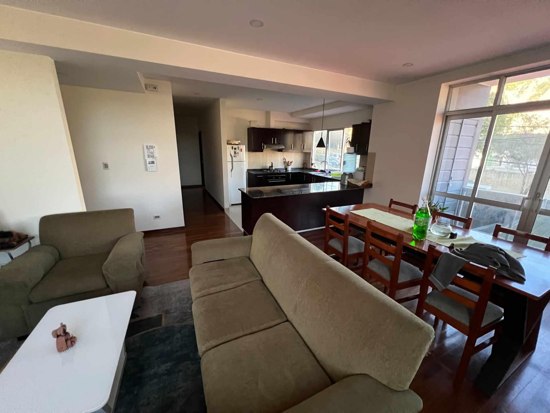 Departamento en AlquilerCalle H esq. Av. Costanera No10 Foto 1