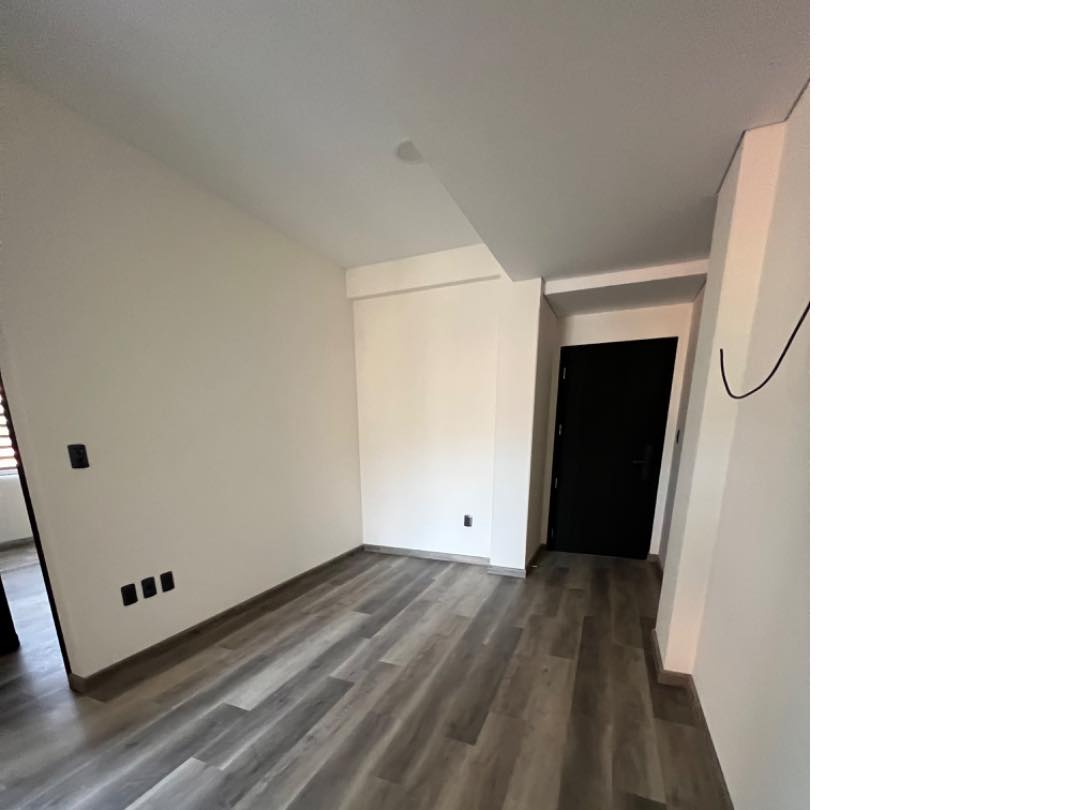 Departamento en AlquilerAchumani, al inicio, cerca a la plaza  Foto 9