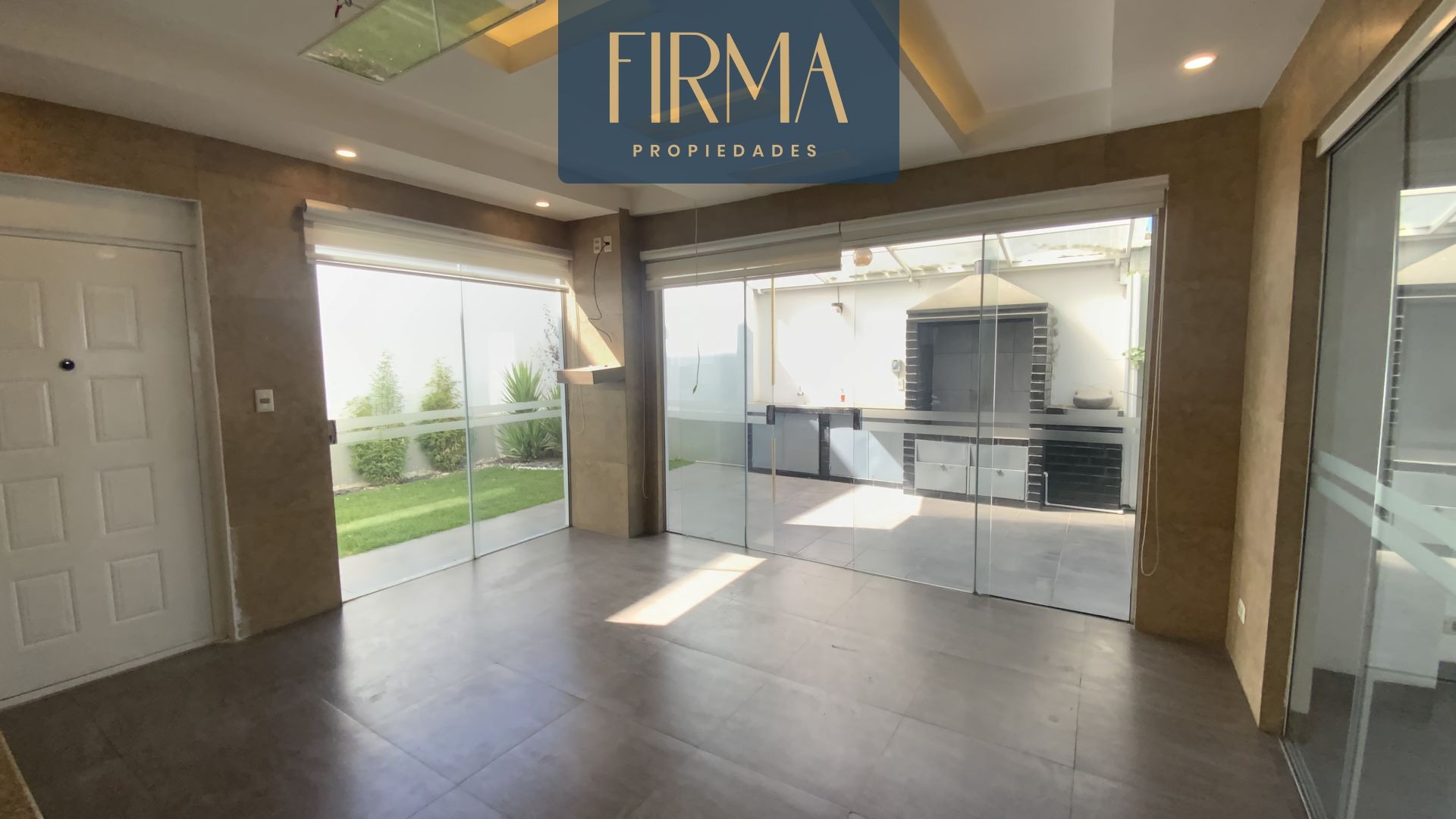 Casa en Achumani en La Paz 3 dormitorios 4 baños 3 parqueos Foto 25