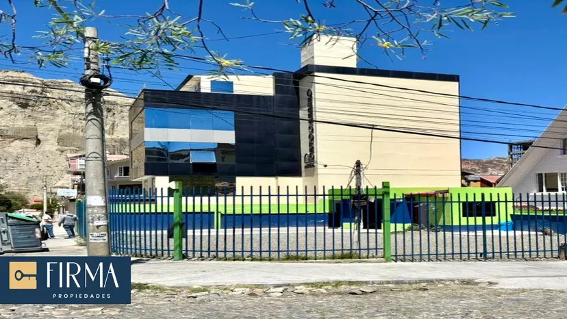 En Alquiler a $us 7,800 Foto 2