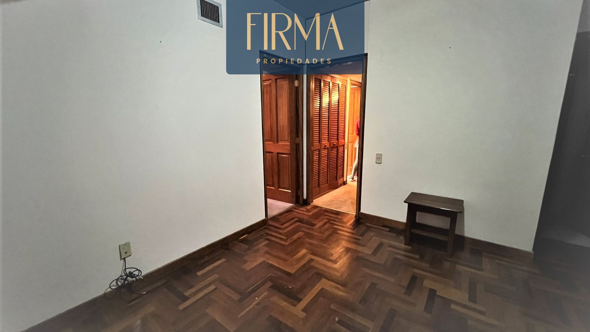 Departamento en Centro en La Paz 3 dormitorios 4 baños 1 parqueos Foto 17