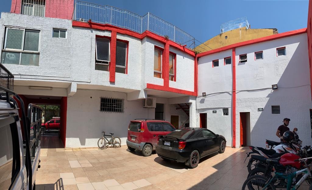 Local comercial en Centro en Santa Cruz de la Sierra  3 baños  Foto 2