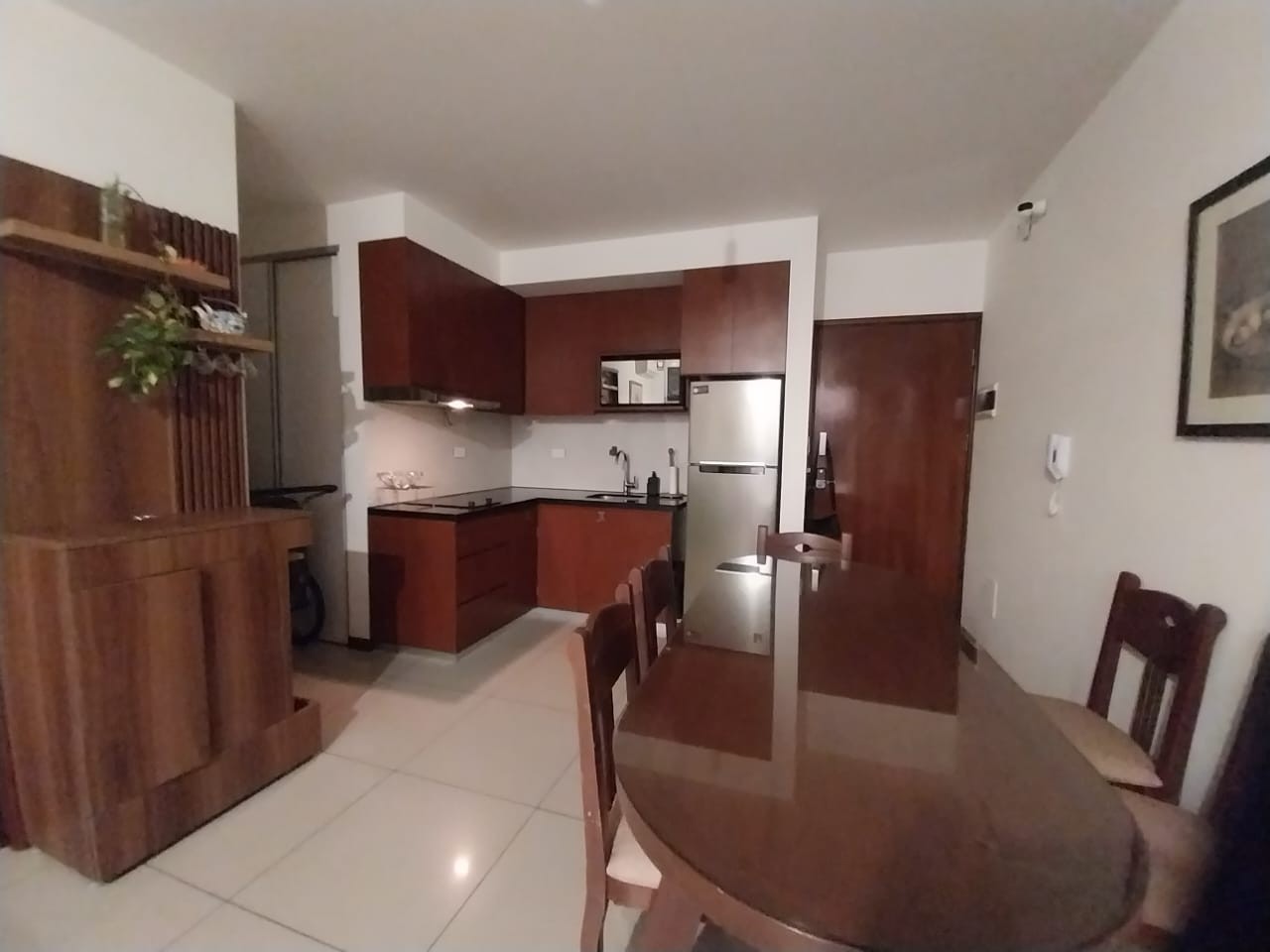 Departamento en AlquilerMacororo 12, equipetrol, frente Plaza Italia 1 dormitorios 1 baños 1 parqueos Foto 5