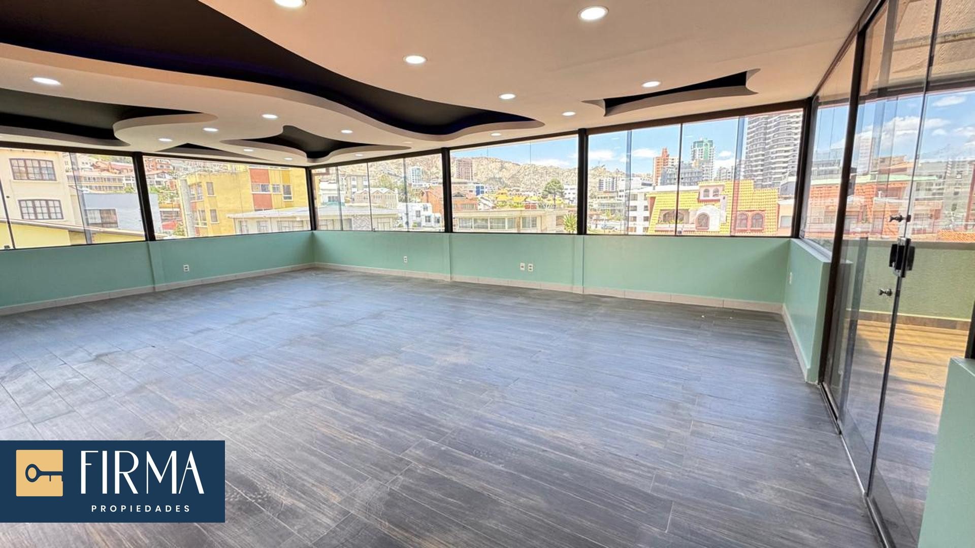 Casa en AlquilerCASA EN ALQUIER, ACHUMANI 4 dormitorios 6 baños 3 parqueos Foto 4