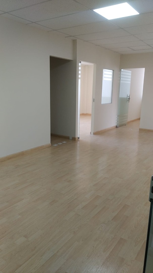 En Alquiler a Bs 4,400 Foto 4