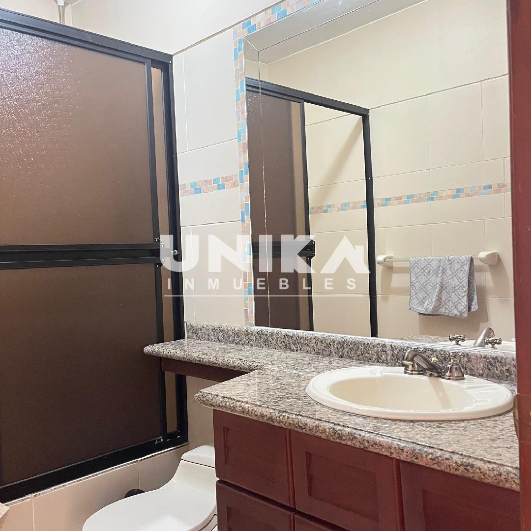 Departamento en Alquiler☀️🏢 HERMOSO DEPARTAMENTO AMOBLADO o SIN MUEBLES EN ALQUILER EN CALACOTO. 3 dormitorios 3 baños 1 parqueos Foto 11